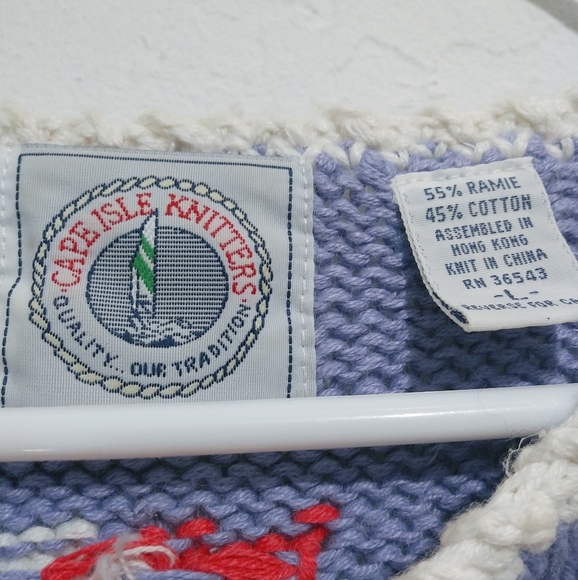 Capeisle knitters  by hand 
Floral crochet knit - Picture 3 of 9